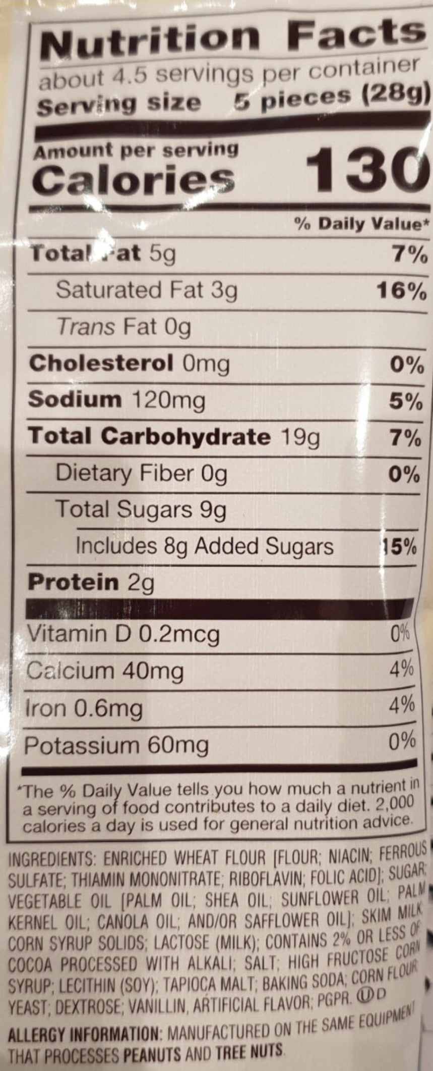 HERSHEY'S Cookies 'n' Cream Dipped Pretzels 120g